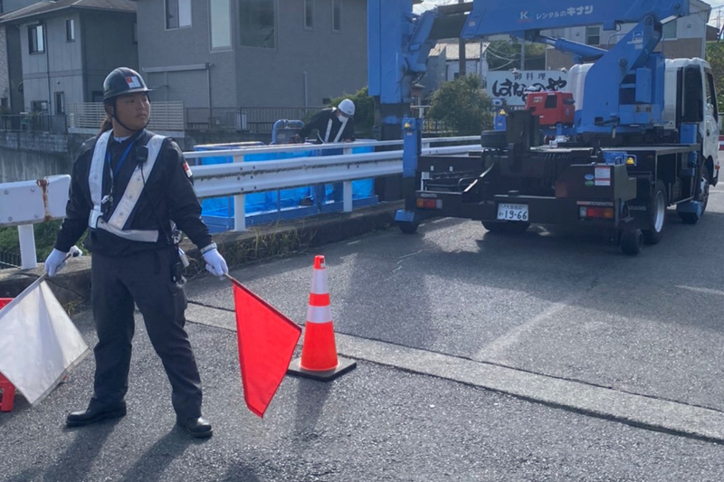 電線工事の交通誘導警備(正社員)